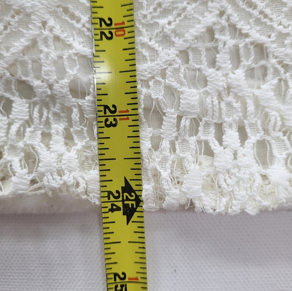 Cream Crocheted Front Top - Picture 4 of 7